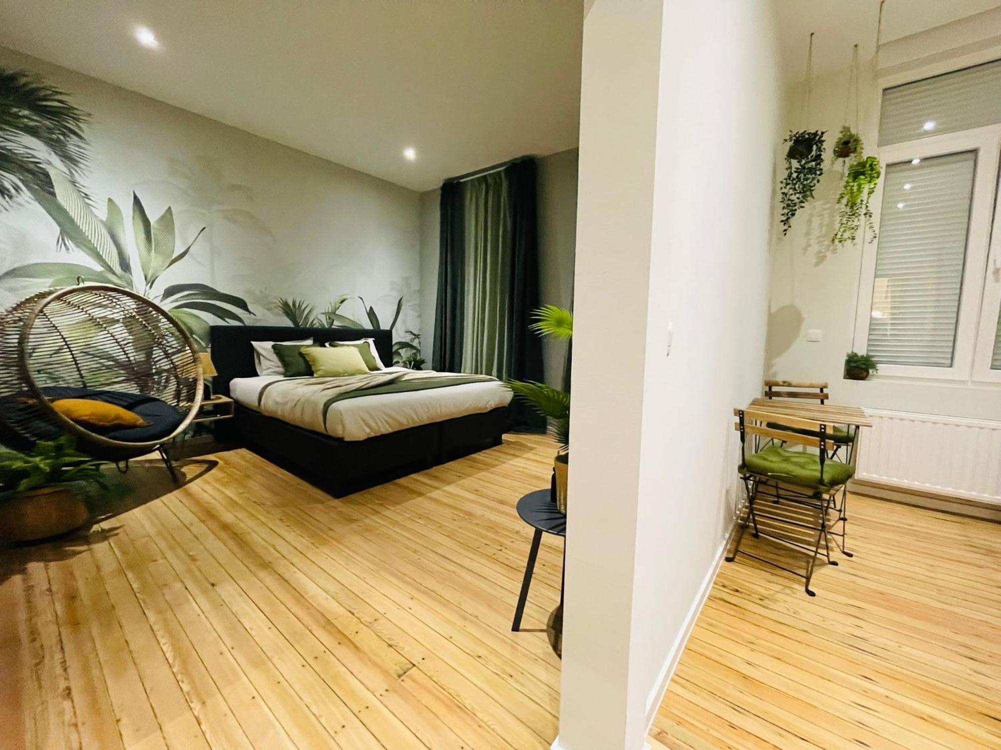 Appartement Exotique Avec Bain Balneo Liegi Esterno foto