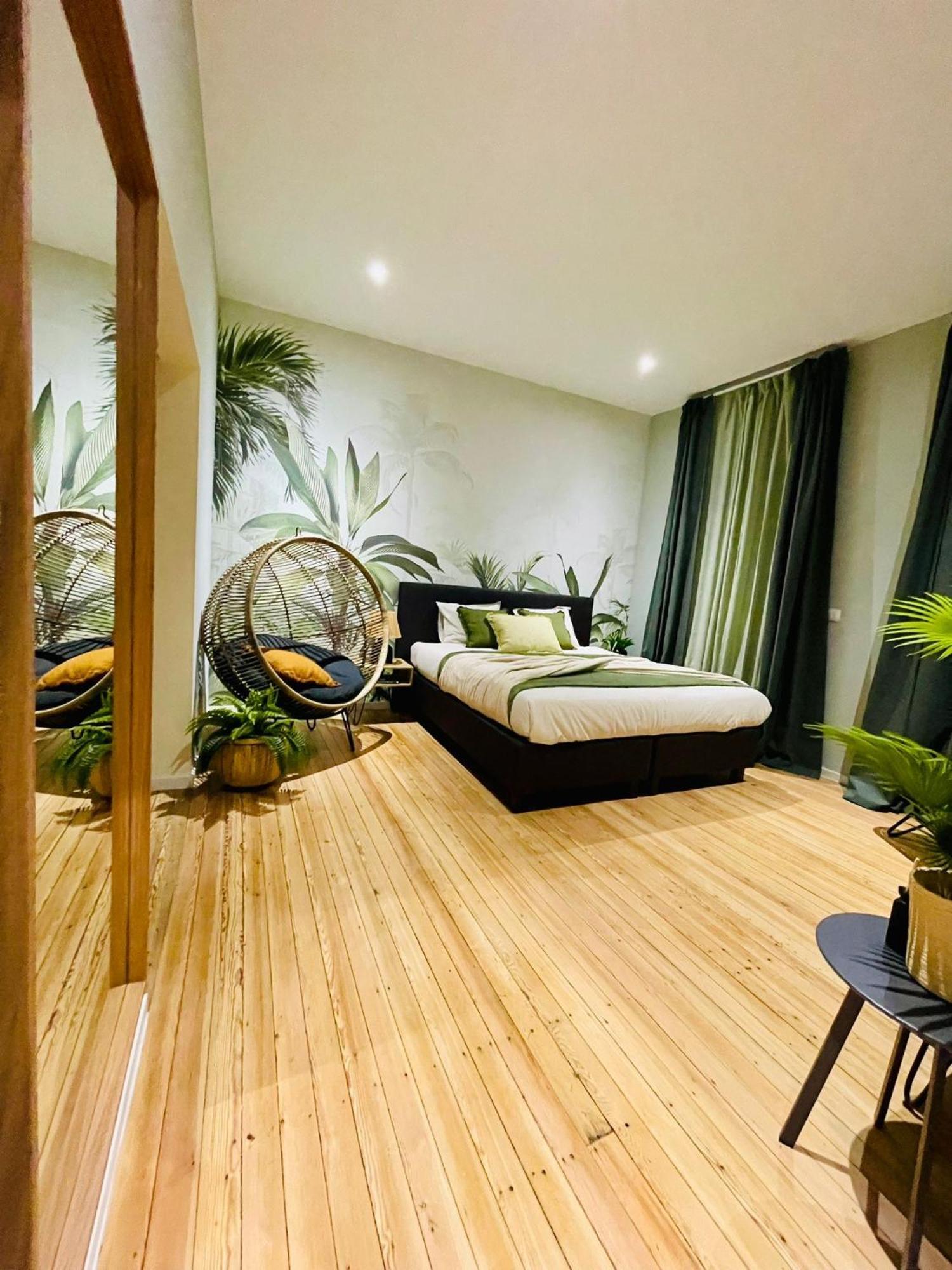 Appartement Exotique Avec Bain Balneo Liegi Esterno foto