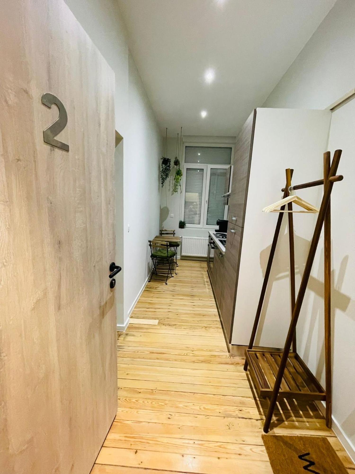 Appartement Exotique Avec Bain Balneo Liegi Esterno foto